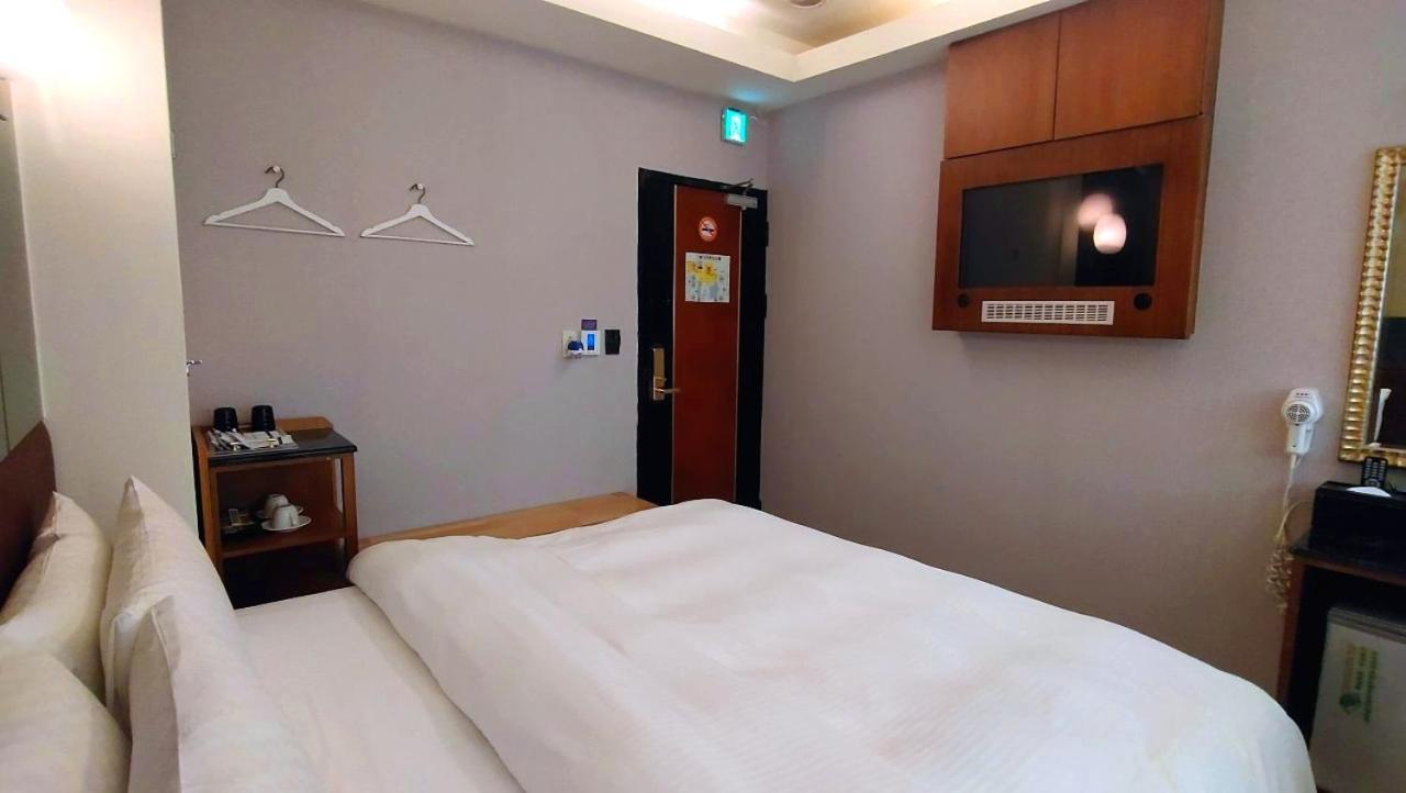 Jin Yong Quan Spa Hotspring Resort Wanli Esterno foto