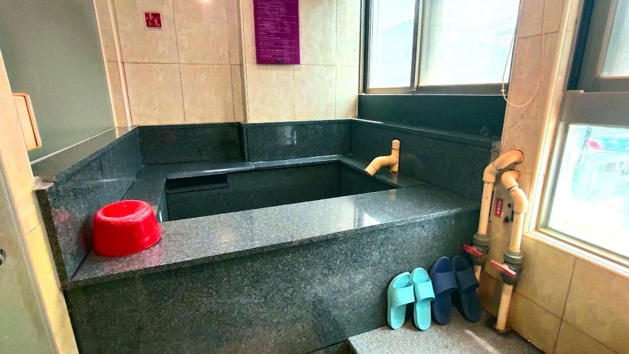 Jin Yong Quan Spa Hotspring Resort Wanli Esterno foto